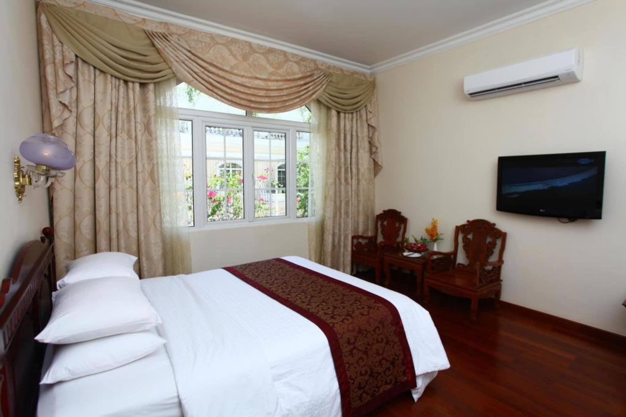 Hotel Continental Saigon Ho Chi Minh City Exterior photo