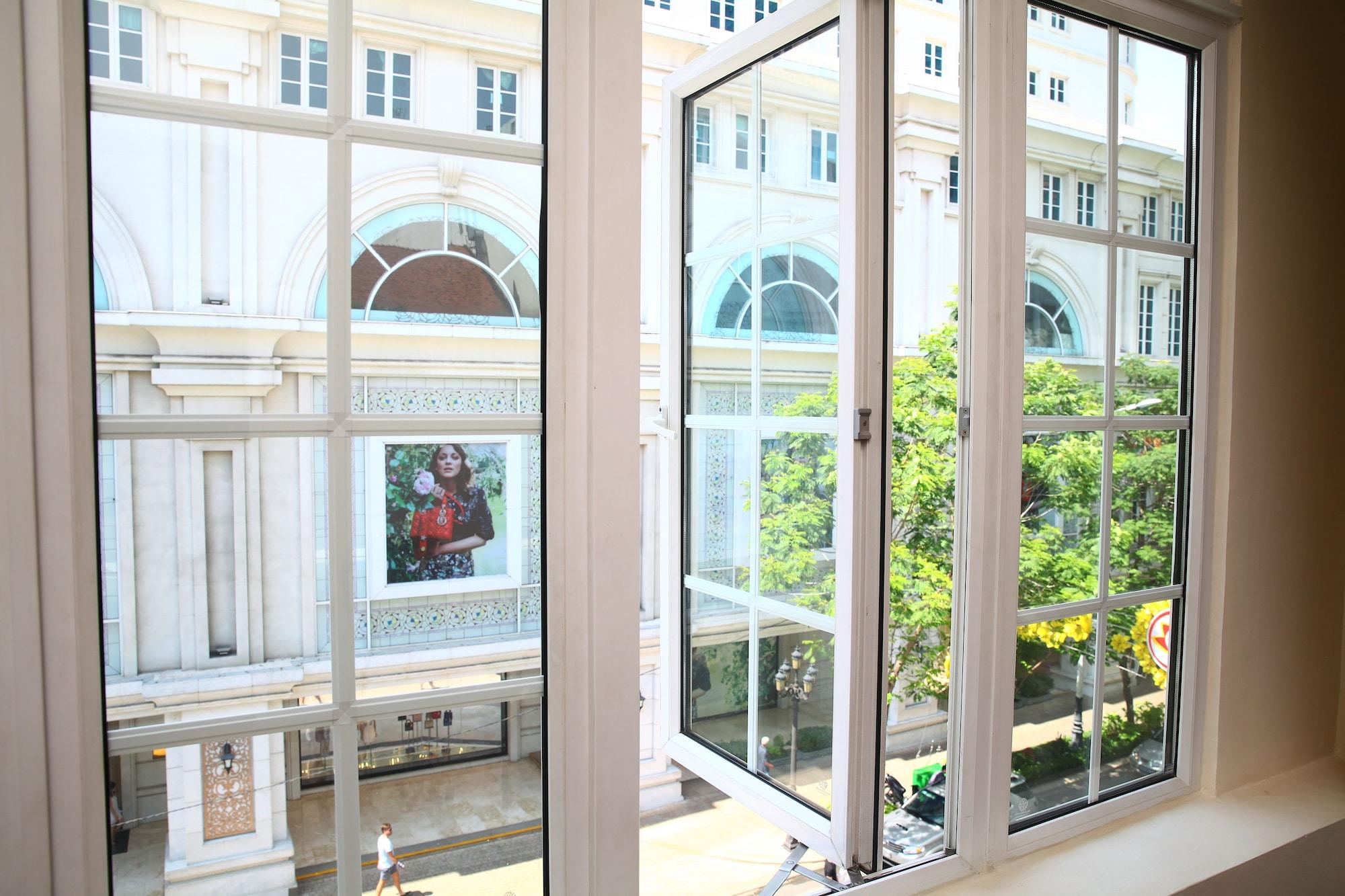 Hotel Continental Saigon Ho Chi Minh City Exterior photo