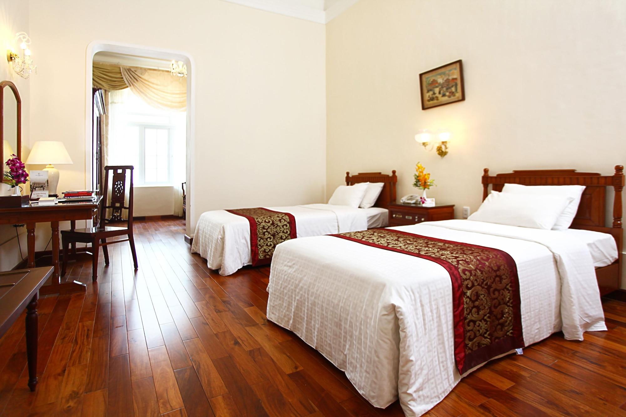 Hotel Continental Saigon Ho Chi Minh City Exterior photo