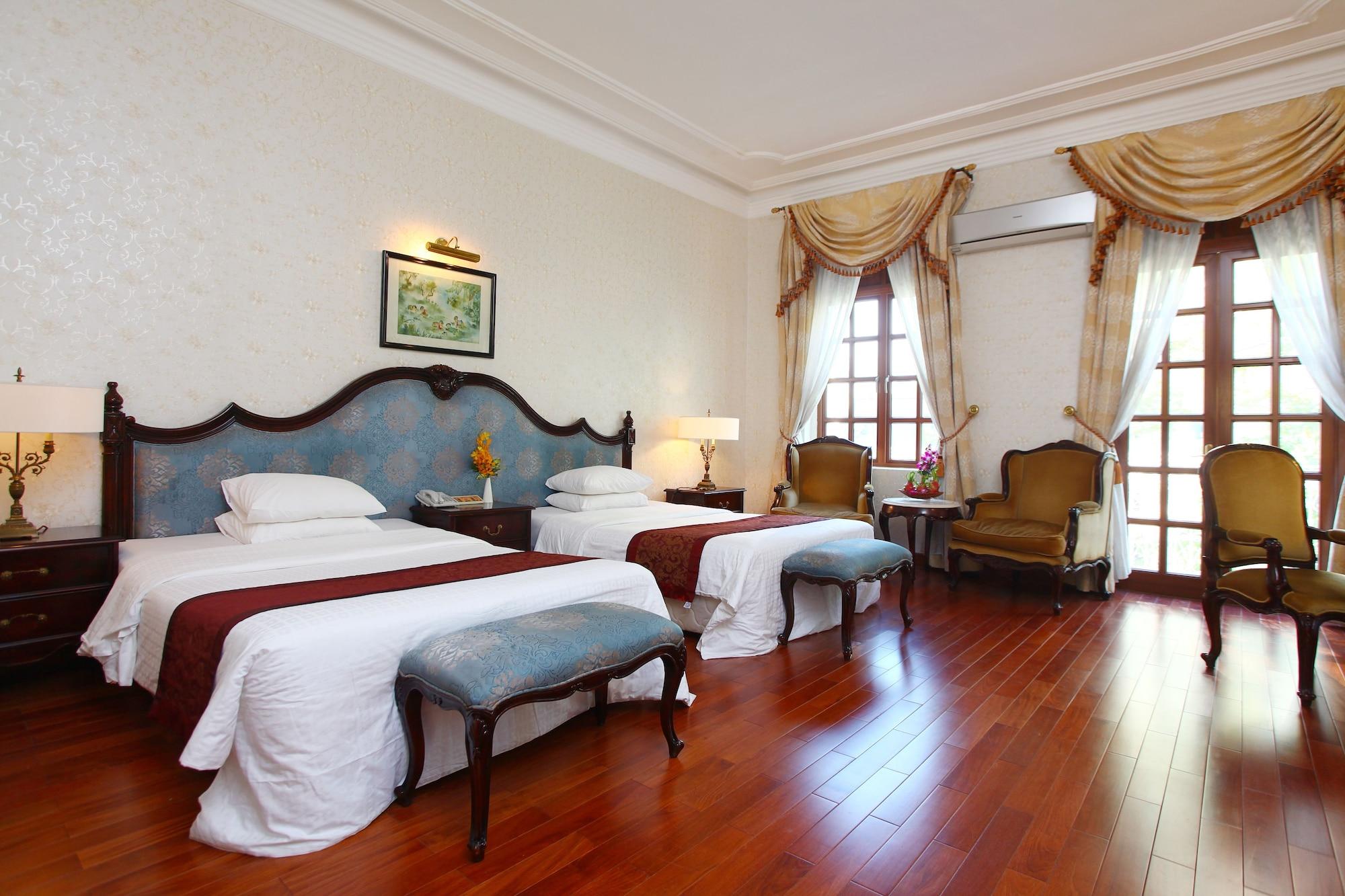 Hotel Continental Saigon Ho Chi Minh City Exterior photo