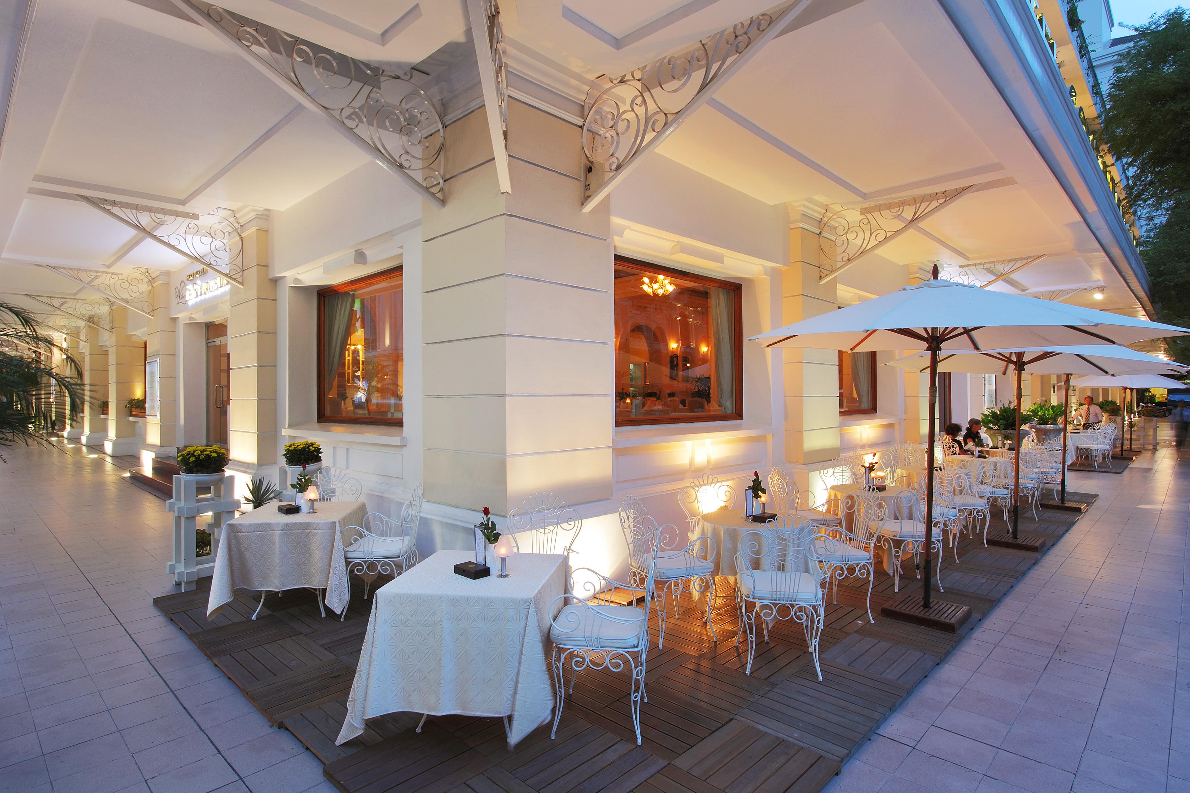 Hotel Continental Saigon Ho Chi Minh City Exterior photo