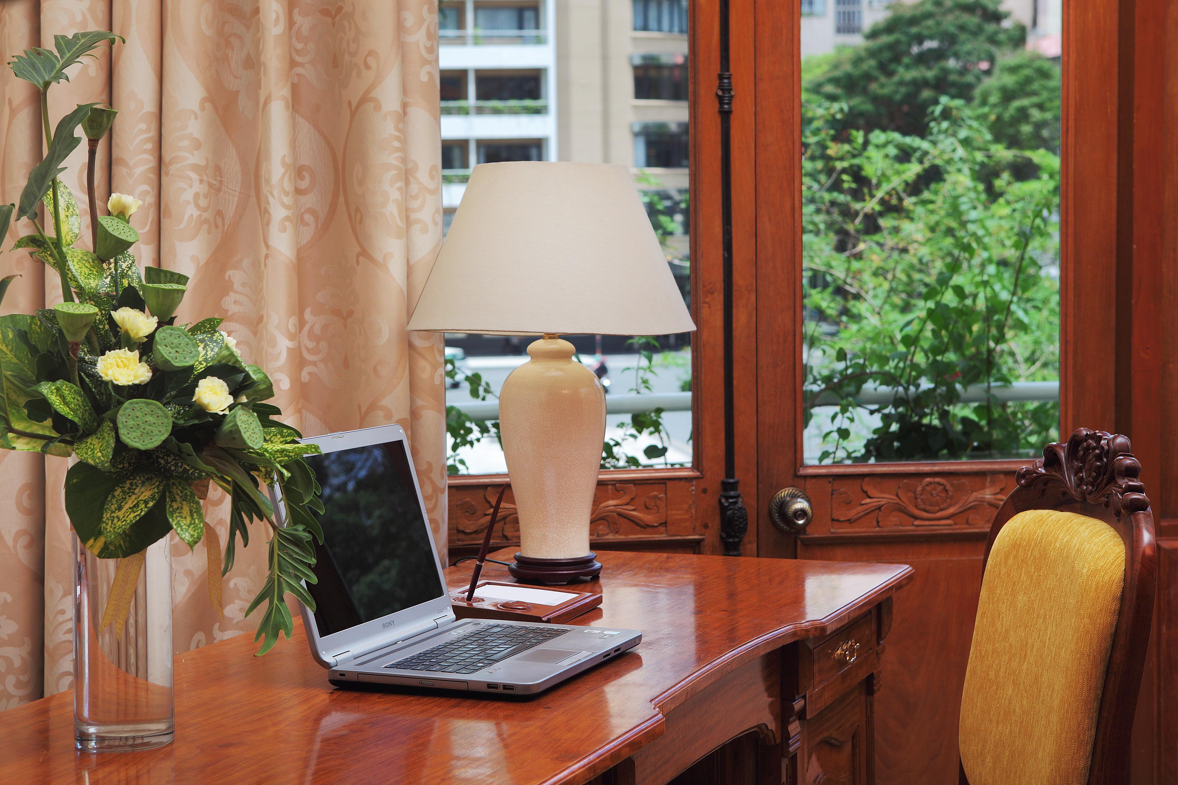 Hotel Continental Saigon Ho Chi Minh City Exterior photo