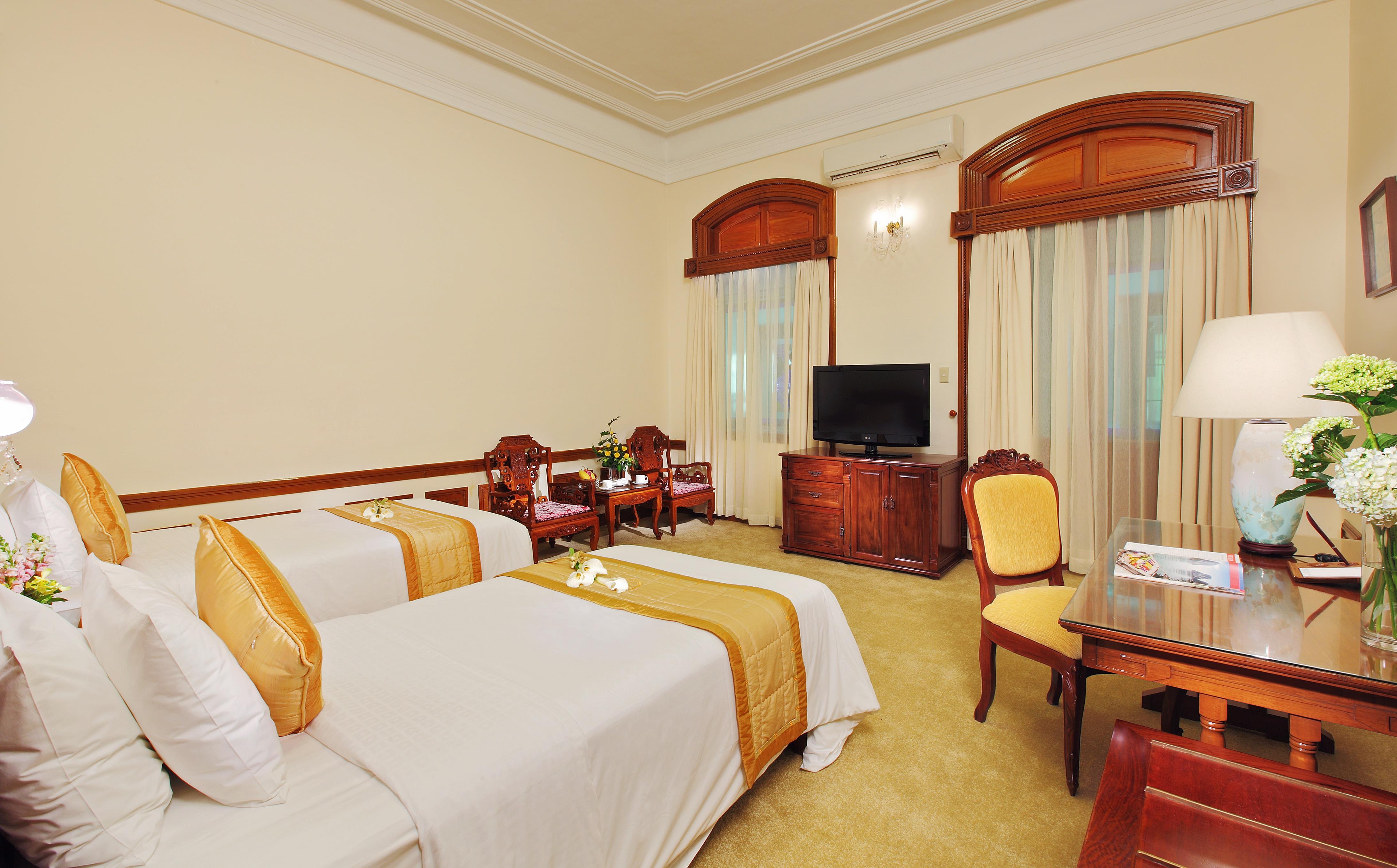 Hotel Continental Saigon Ho Chi Minh City Exterior photo