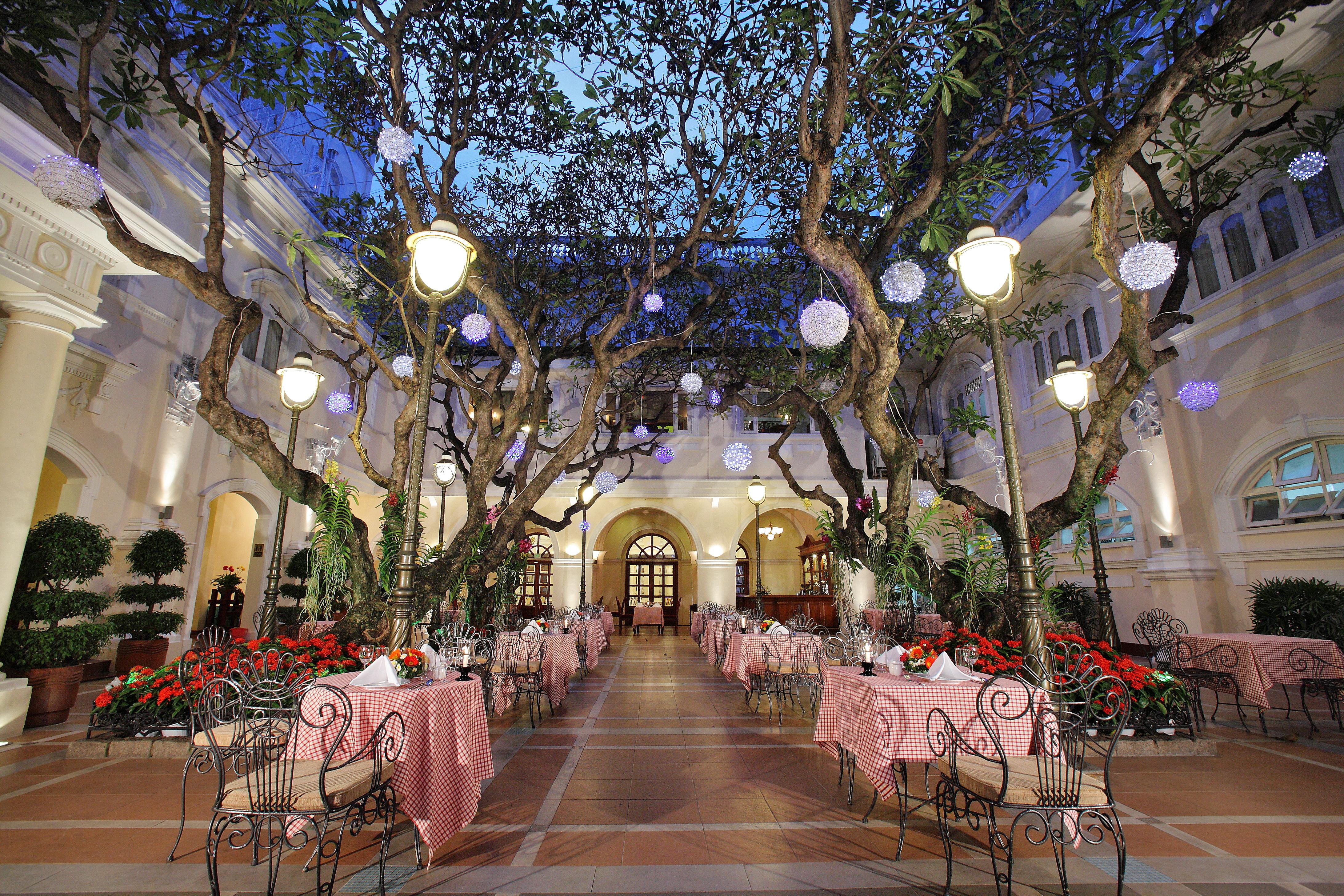Hotel Continental Saigon Ho Chi Minh City Restaurant photo