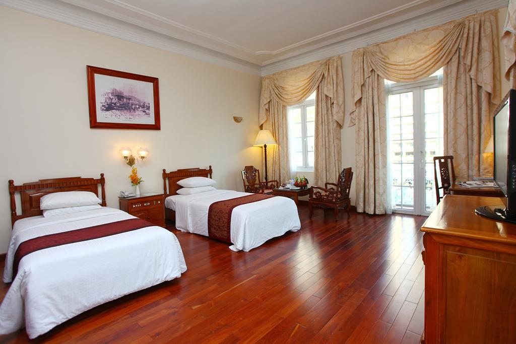 Hotel Continental Saigon Ho Chi Minh City Exterior photo