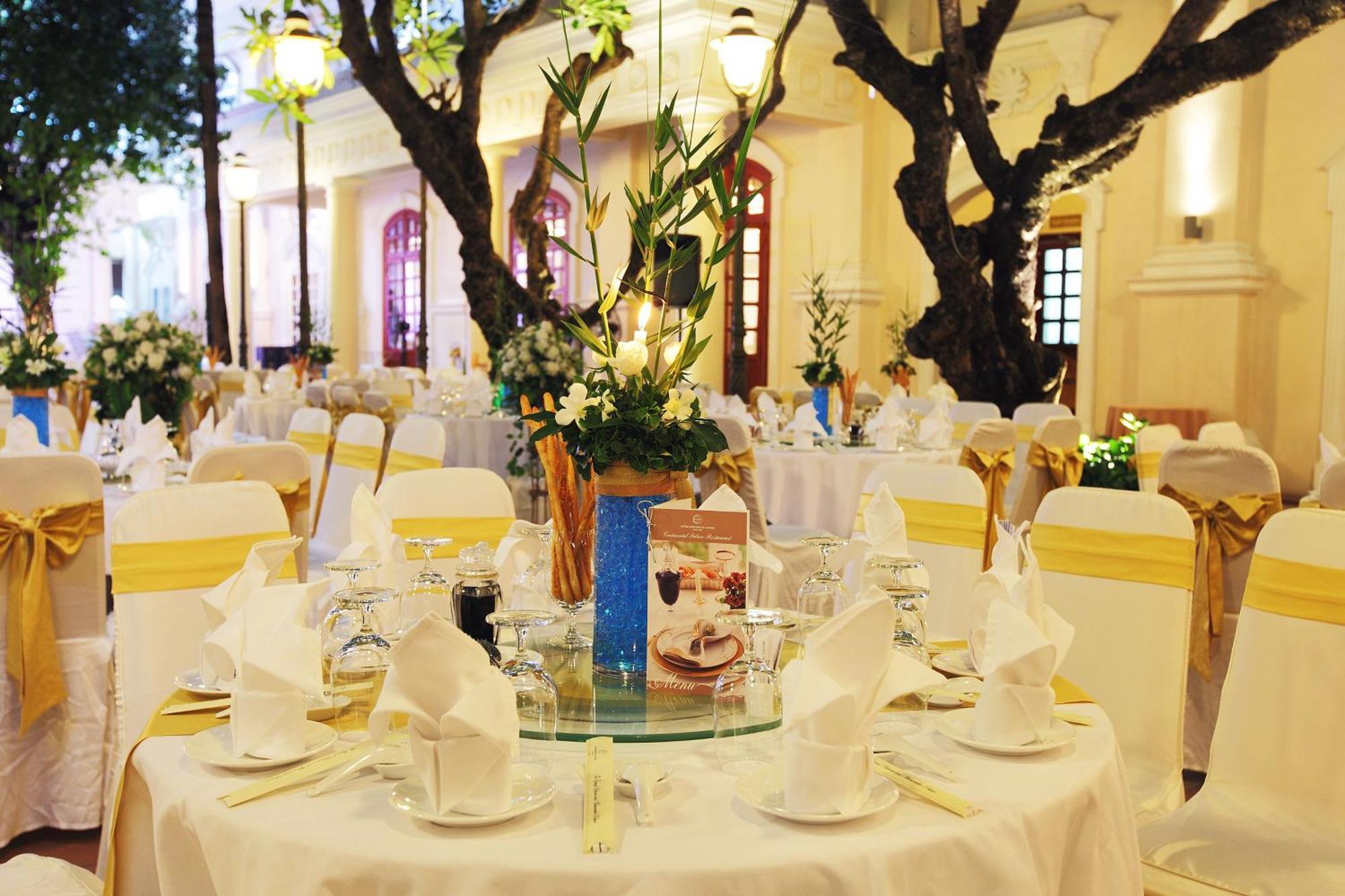 Hotel Continental Saigon Ho Chi Minh City Exterior photo